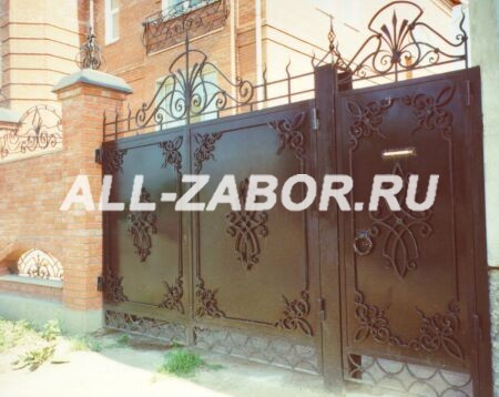 Кованые ворота для загородного дома + арт. КВ-14